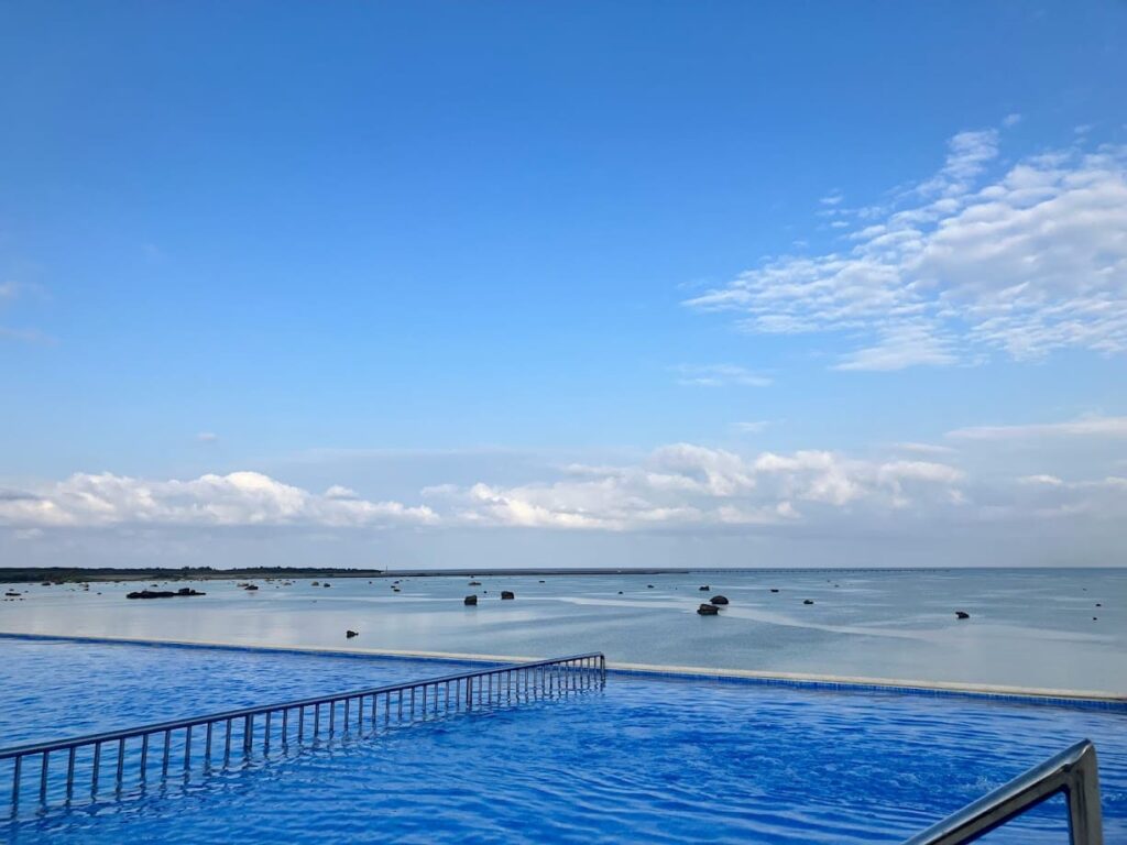 ウォーターマークホテル & リゾーツ沖縄 宮古島のプールの景色