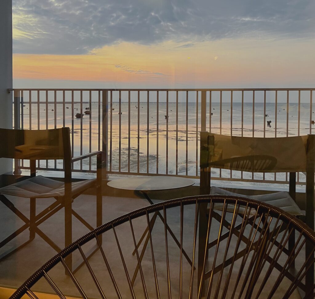 ウォーターマークホテル & リゾーツ沖縄 宮古島から見える佐和田の浜の景色
