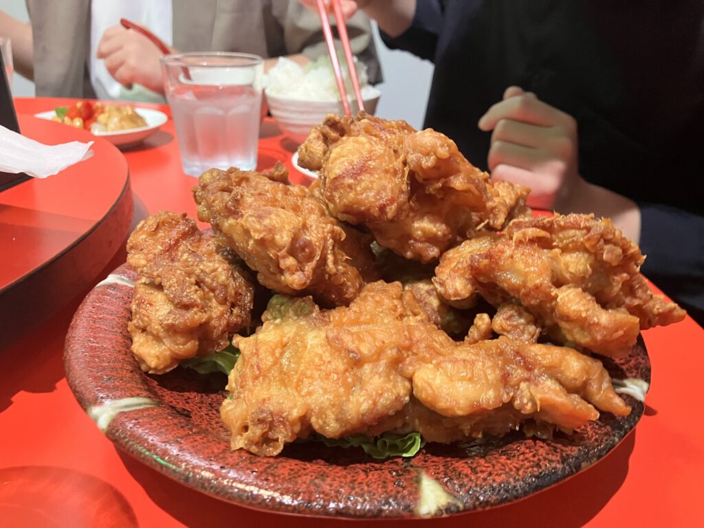 仙台・旭ヶ丘にある『中華飯店』のどでかい鶏の唐揚げ